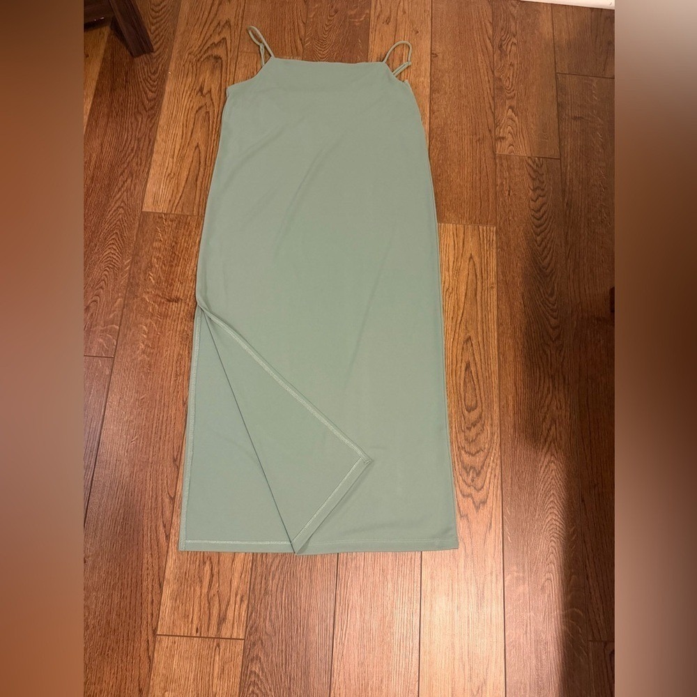 H&M Sage Green Slip Dress featuring adjustable spaghetti straps and a side slit - Picture 3 of 8